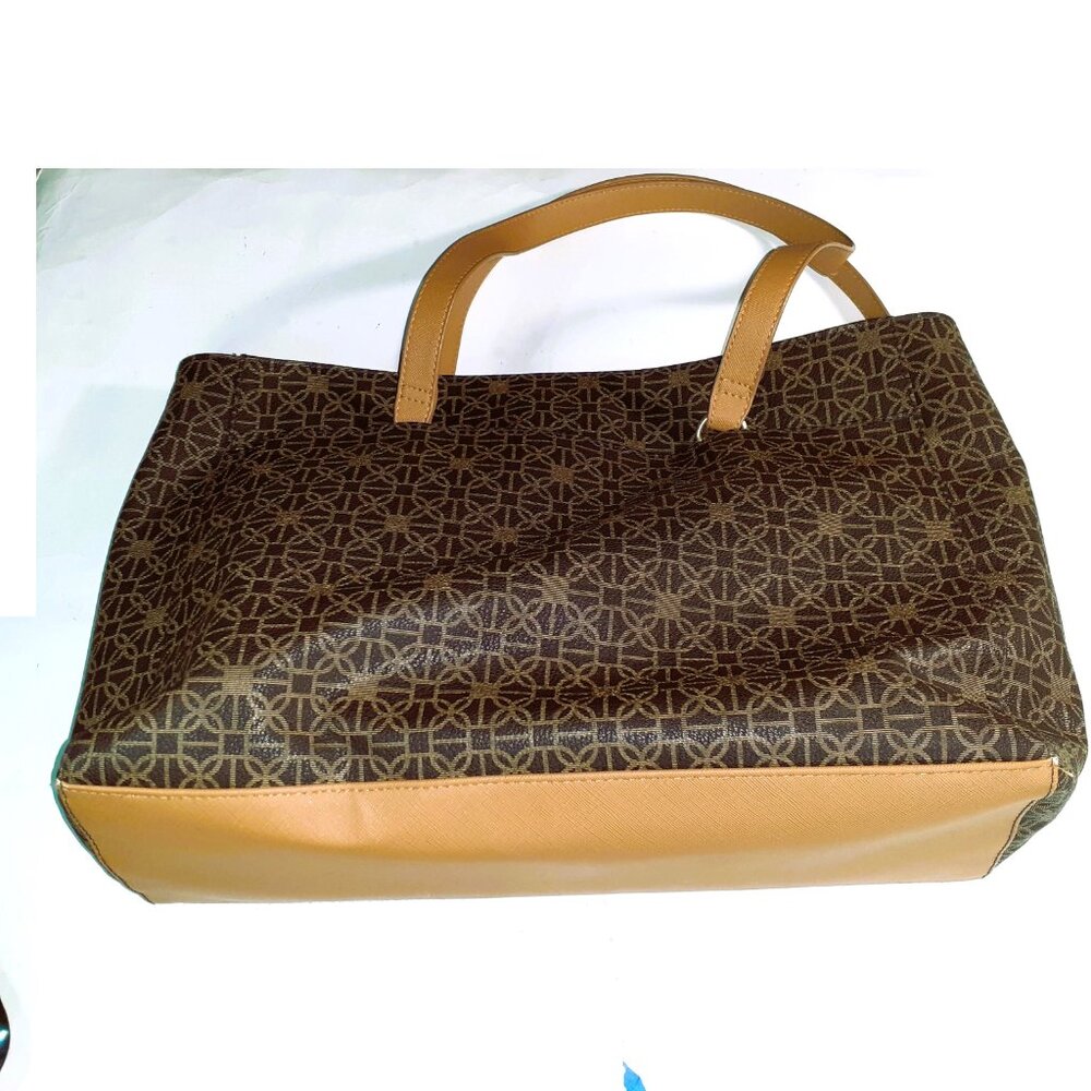 WOMEN'S TOTE HANDBAG - RN# 52469